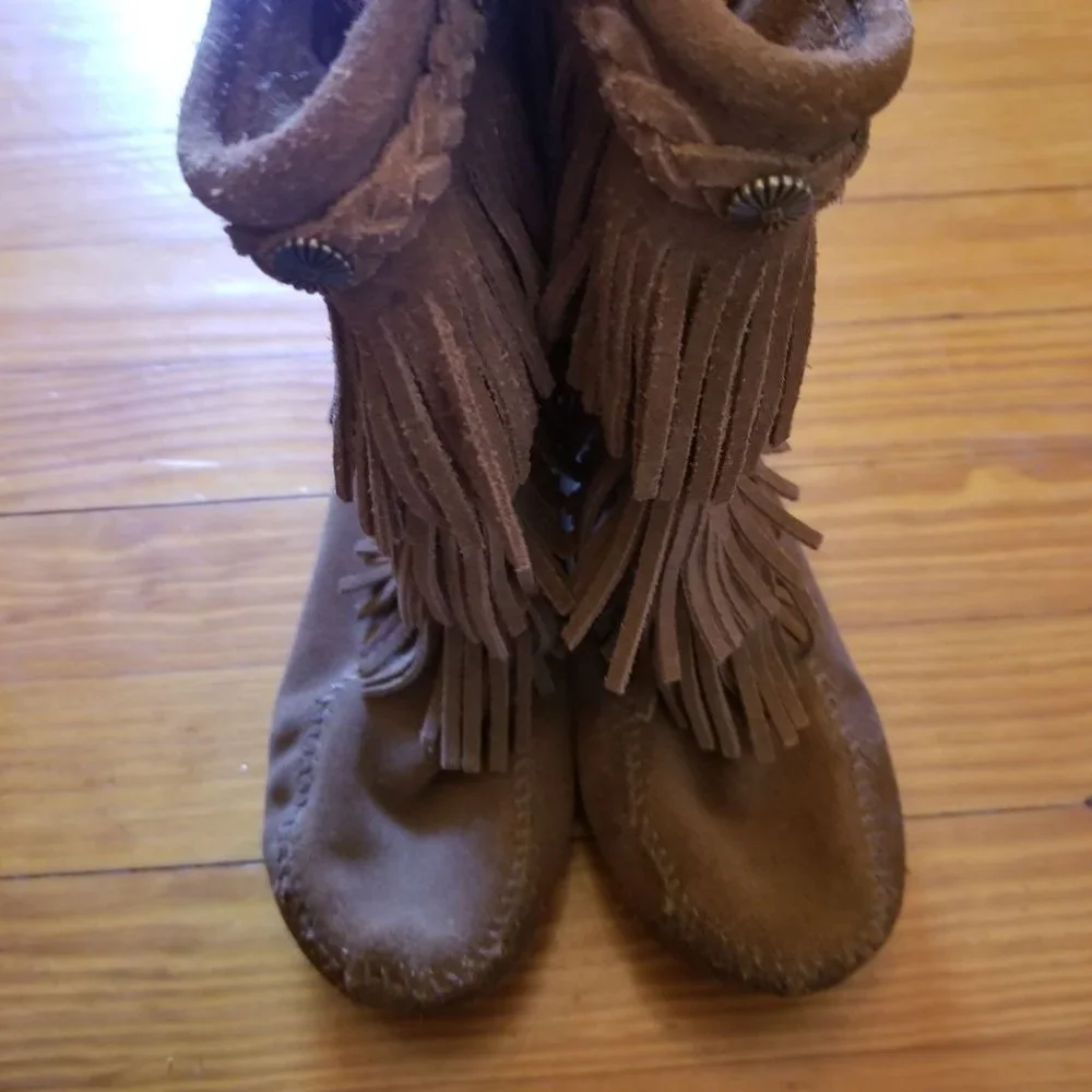 Minnetonka Youth 3 Brown Boots Leather‎ 3 Layer Fringe Southwestern Cosplay